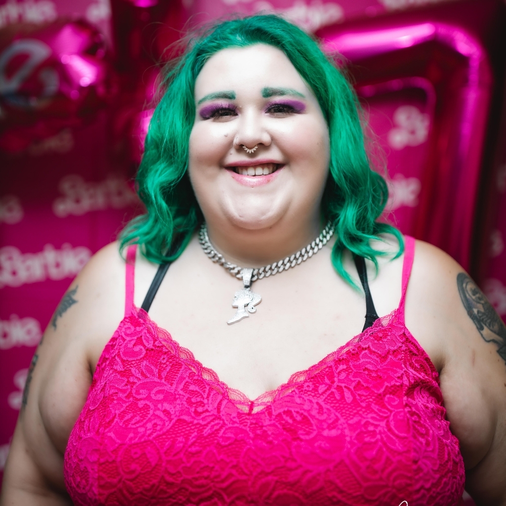 Meet your Posher, Gillian